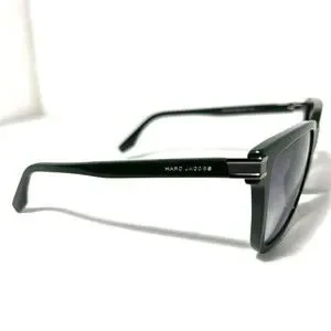 Marc Jacobs | Accessories | Marc Jacobs 567s Green  display picture 1